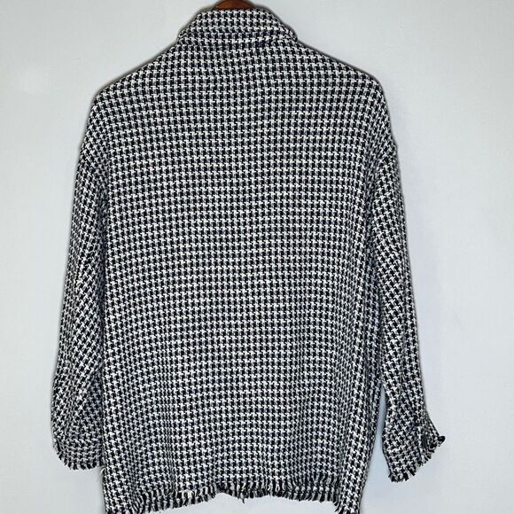 Zara Textured Houndstooth Oversized Shacket - Picture 4 of 7